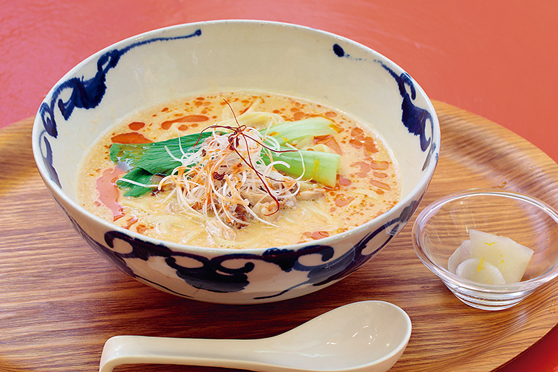 沖縄そばの「坦々ソバ」 沖縄そばの「坦々ソバ」