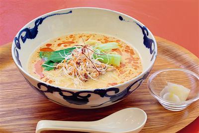 沖縄そばの「坦々ソバ」