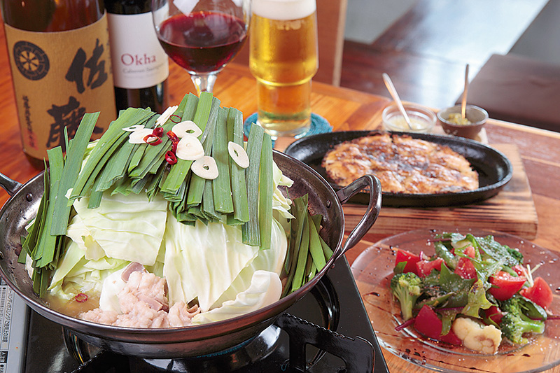 一年を通して味わえるオーナーのイチオシは県産牛の「もつ鍋」 一年を通して味わえるオーナーのイチオシは県産牛の「もつ鍋」