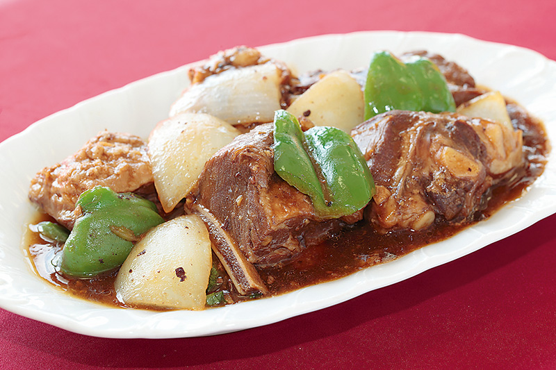 ごはんがすすむ「ソーキの味噌煮込み」 ごはんがすすむ「ソーキの味噌煮込み」