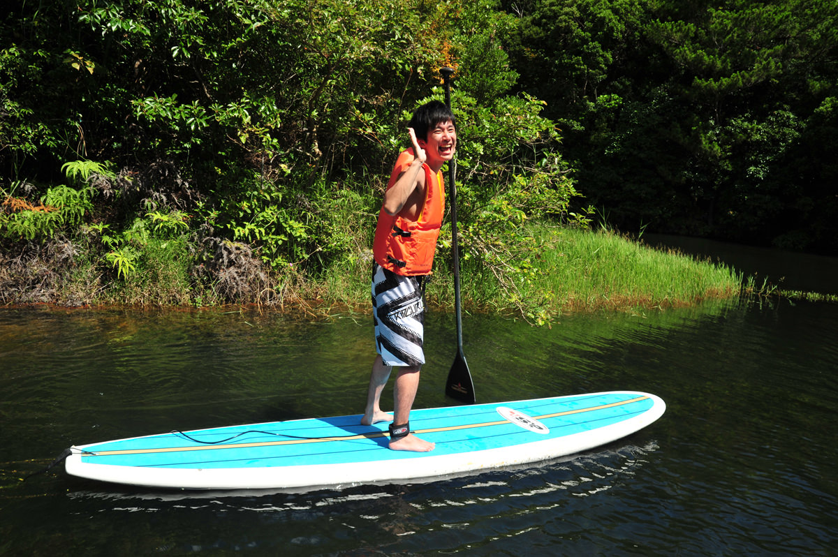 平舟とはスタンドアップパドルボードのこと 平舟とはスタンドアップパドルボードのこと