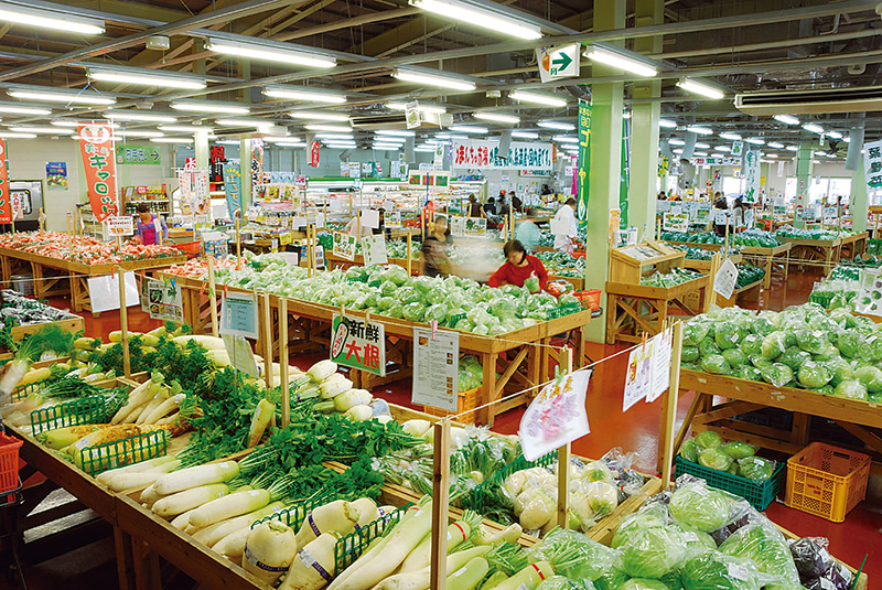 大規模な農産物の直売所 大規模な農産物の直売所