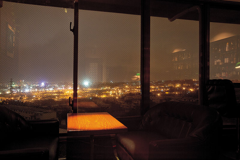 気軽に立ち寄れる老舗バー 気軽に立ち寄れる老舗バー