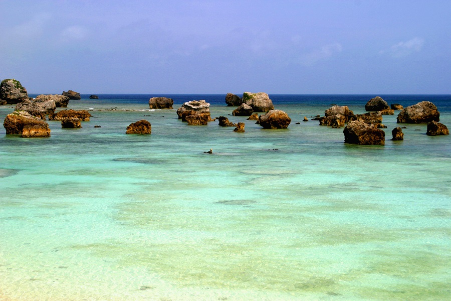 保良漁港の浜 撮影/富山義則 保良漁港の浜