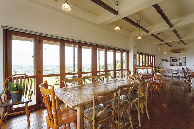 ロケーション抜群のカフェ ロケーション抜群のカフェ