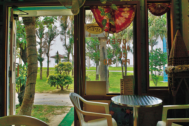 ハワイのような空間の人気カフェ ハワイのような空間の人気カフェ