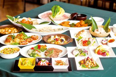 45種類の豊富な料理