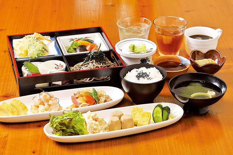 野菜が多いヘルシーな品ぞろえ 野菜が多いヘルシーな品ぞろえ