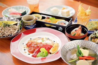 前菜からメイン料理までボリュームたっぷりで大満足
