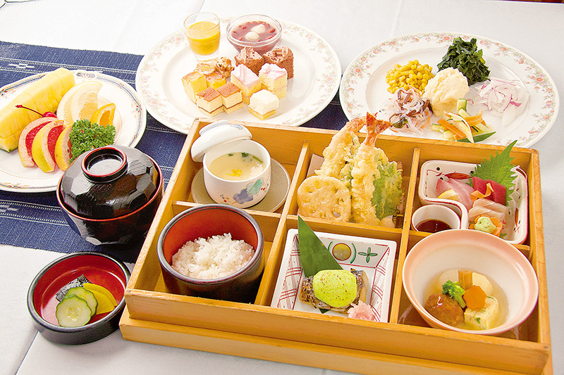 リーズナブルに楽しめるホテルランチ リーズナブルに楽しめるホテルランチ