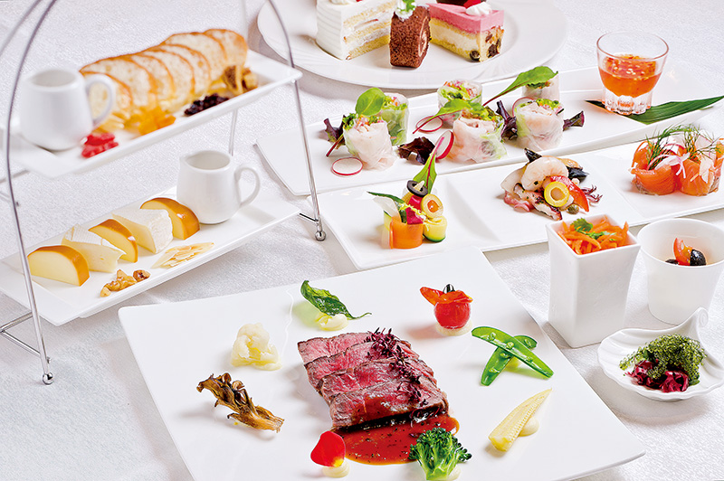 季節ごとの味わいが存分に楽しめる彩り豊かなバイキング 季節ごとの味わいが存分に楽しめる彩り豊かなバイキング