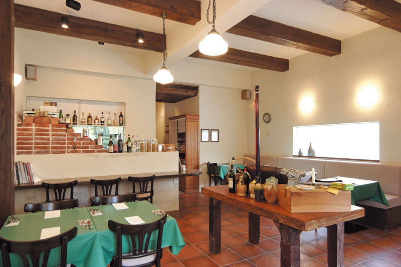 友人や恋人と会話を楽しみながらゆっくり食事ができ、
大切な人との贅沢なランチタイムを過ごせる空間 大切な人との贅沢なランチタイムを過ごせる空間