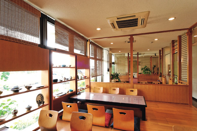 旬のおいしさを思う存分楽しめる人気店
