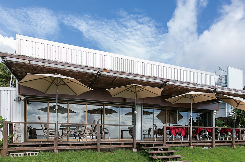 リゾート気分が味わえるおしゃれなカフェ リゾート気分が味わえるおしゃれなカフェ