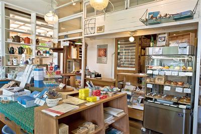 厳選した旬のフルーツを使った人気のタルト店