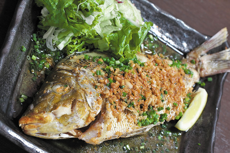 旬な魚介や野菜類を豊富に取りそろえた人気店 旬な魚介や野菜類を豊富に取りそろえた人気店