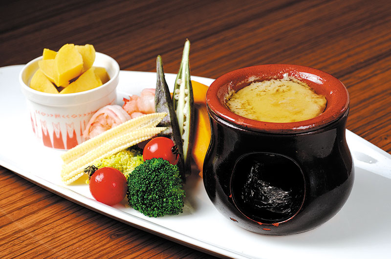 小皿料理、創作系メニューが好評 小皿料理、創作系メニューが好評