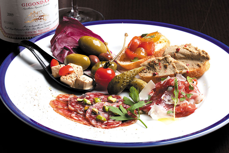 料理とワインをじっくり味わえる大人の隠れ家 料理とワインをじっくり味わえる大人の隠れ家