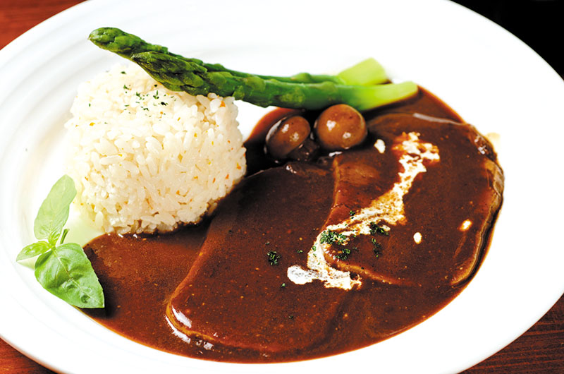 箸でもほぐれる「牛タンシチュー」 箸でもほぐれる「牛タンシチュー」