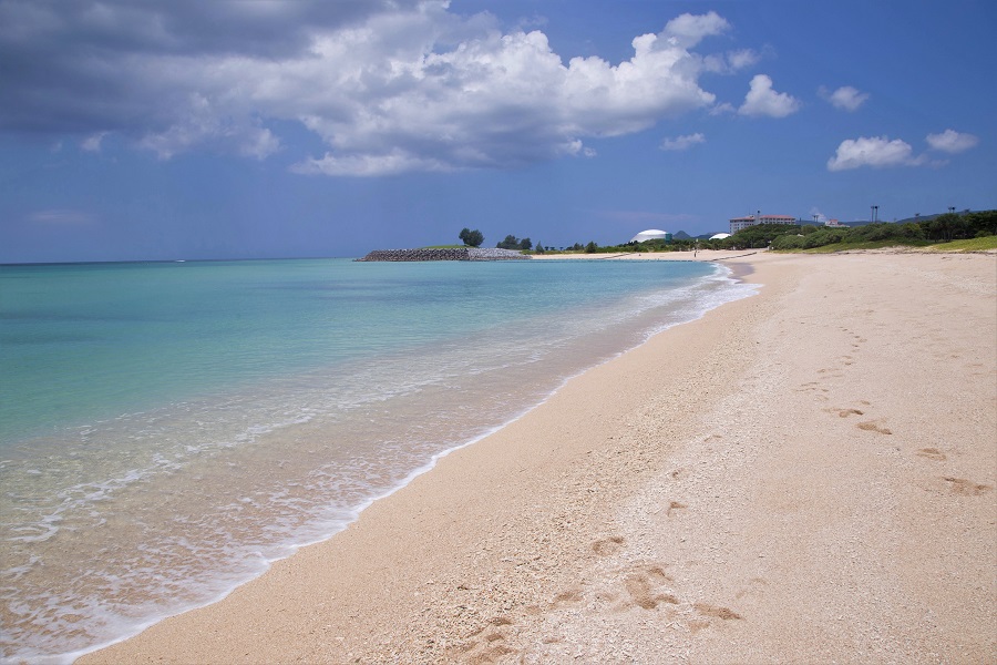 長く続く美しいビーチ 長く続く美しいビーチ
