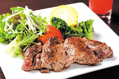 気軽に楽しんでもらえる鉄板焼き料理