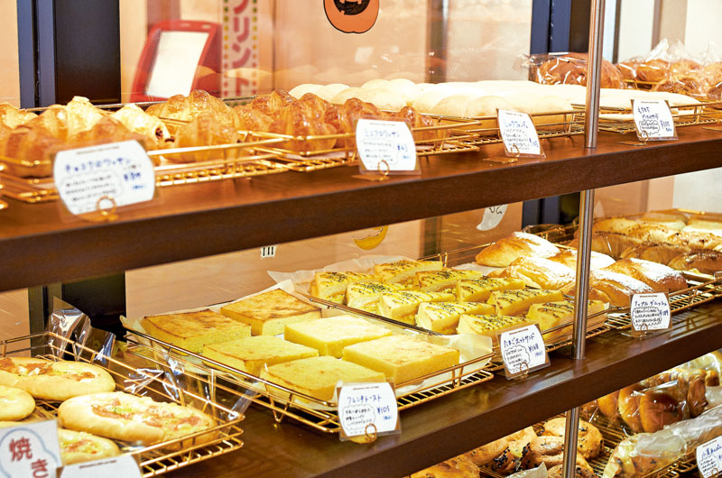 元気なスタッフが迎える地域密着型のパン屋 元気なスタッフが迎える地域密着型のパン屋