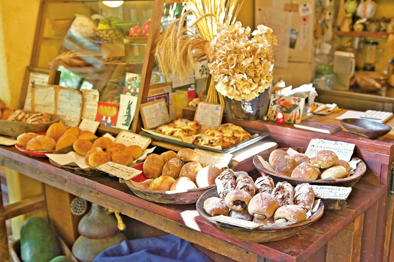 窯を作って焼いたパン 窯を作って焼いたパン