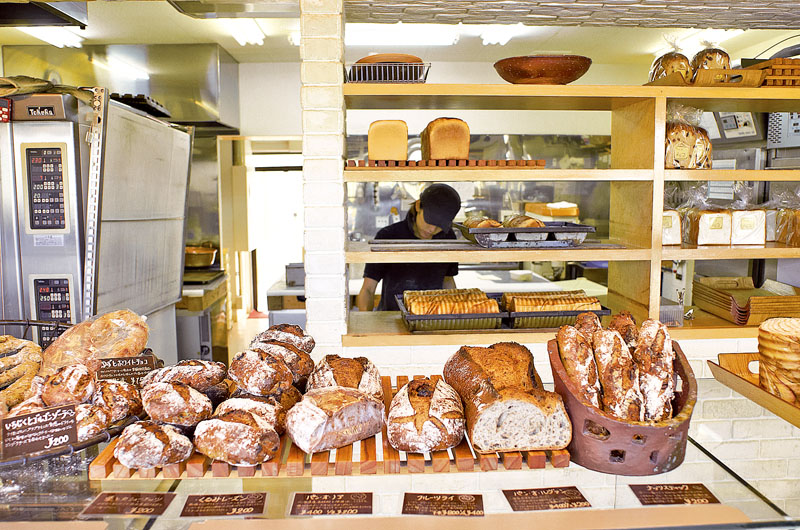 フランスのパン屋をイメージしたオシャレなたたずまい フランスのパン屋をイメージしたオシャレなたたずまい