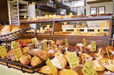 幅広いジャンルが多彩にそろう店内