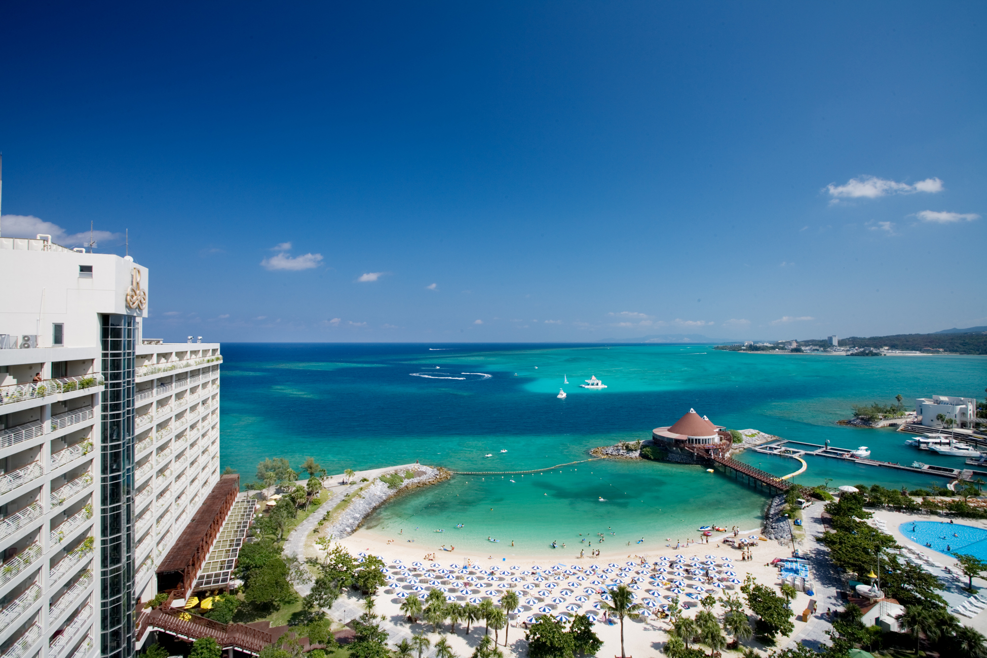 県内で3カ所しかない「特選」ビーチ! ルネッサンスビーチ