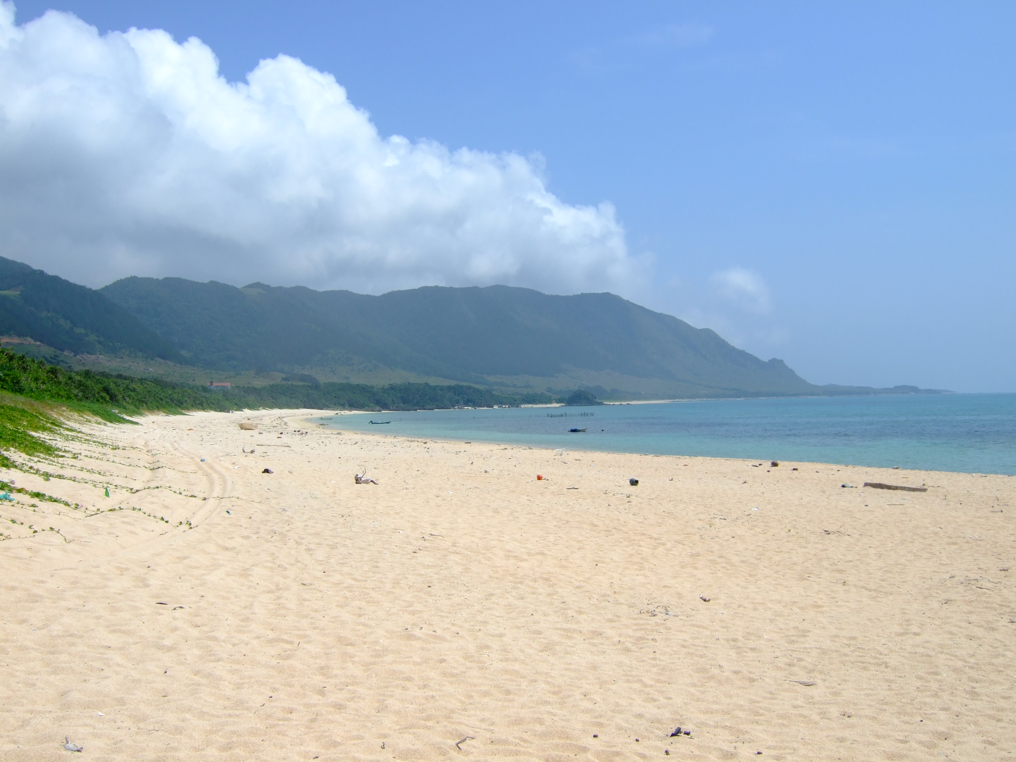 広々として静かなビーチ 広々として静かなビーチ