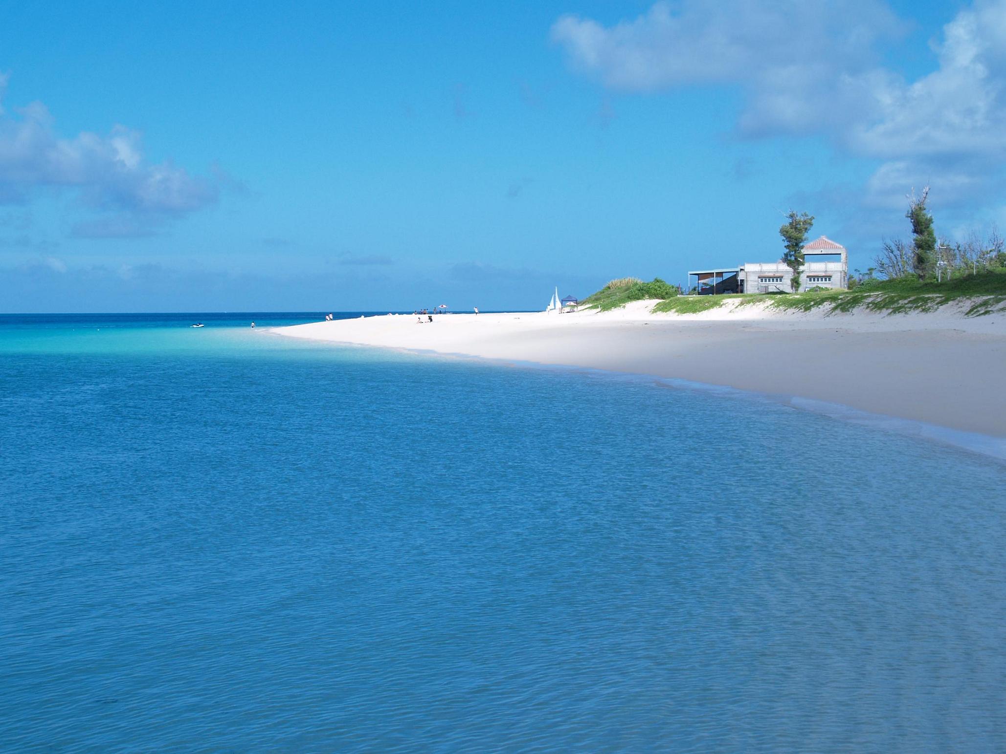 与那覇前浜の青い海と白い浜 与那覇前浜の青い海と白い浜
