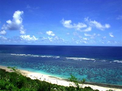 リーフに守られた吉野海岸