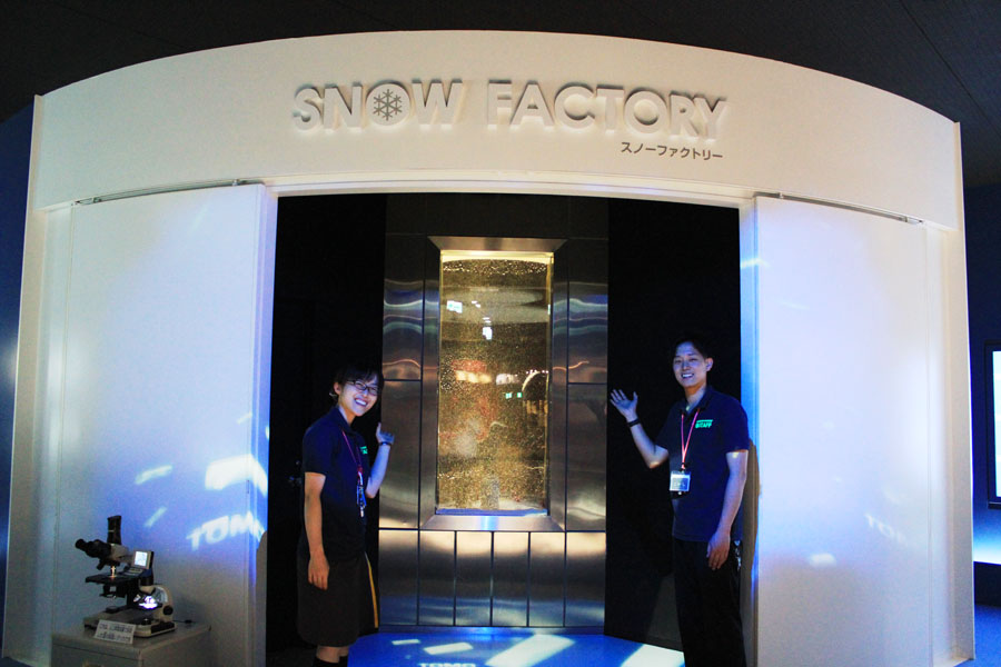 人工降雪装置があり、夏季でも“北国に降る雪”を体感できる スノーデザイン