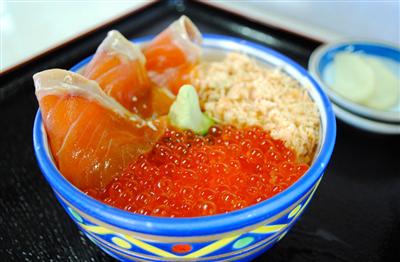 ウトロ漁協婦人部食堂