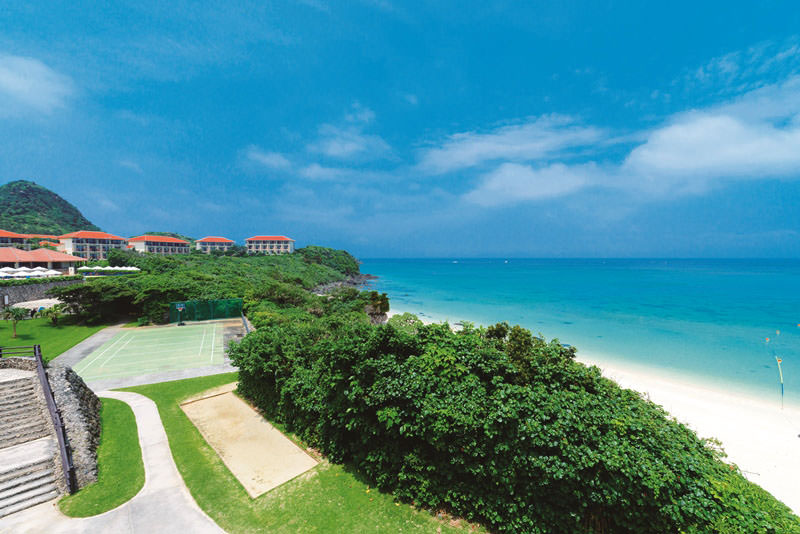 安全で完全に隔離されたプライベートビーチは石垣島の小宇宙だ。撮影:富山義則 クラブメッドカビラビーチ