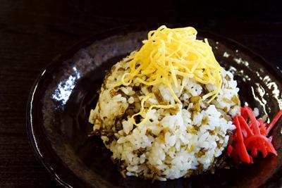 ふんわり卵と高菜漬けの食感が絶妙な「高菜めし」