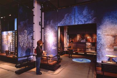 南九州独自の文化が紹介される西都原考古博物館の展示室