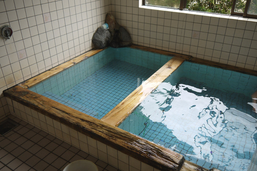 しっとりとした湯触りが魅力的な「城山公衆浴場」 しっとりとした湯触りが魅力的な「城山公衆浴場」