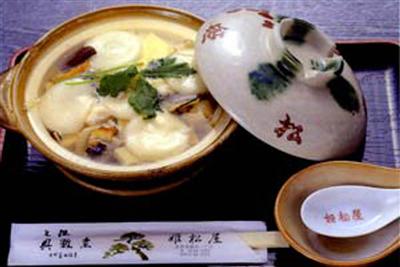 姫松屋の「具雑煮」は、食べるとほっとする温和なおいしさ
