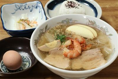 みゆき食堂の別府冷麺セット