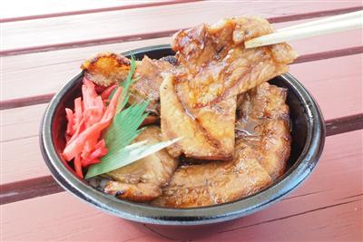 ぶた丼たむら