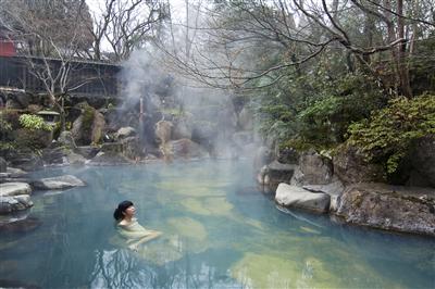 個性豊かな温泉が、ドライブの疲れを癒やす