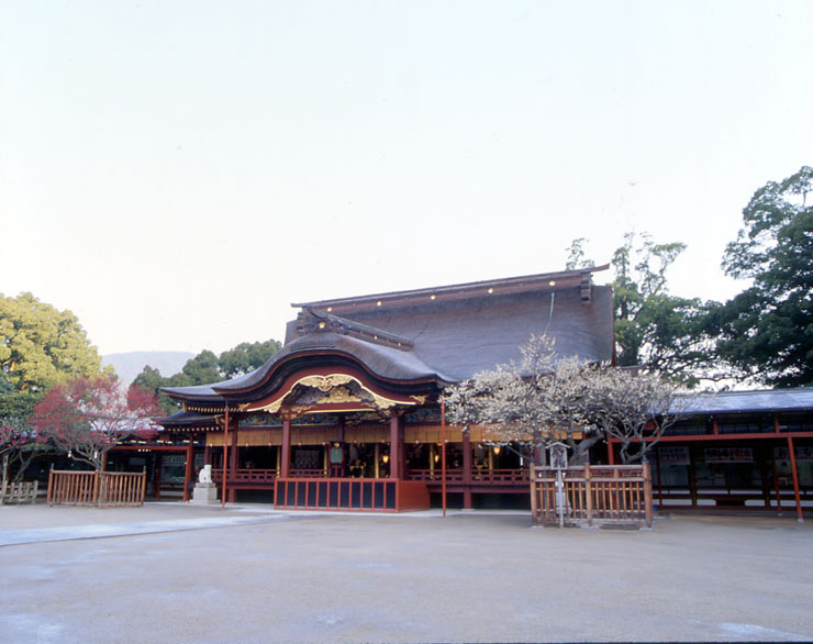 学問の神様、菅原道真公を祀る太宰府天満宮(写真提供/福岡市) 学問の神様、菅原道真公を祀る太宰府天満宮