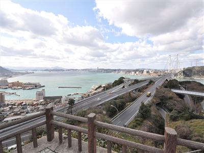 和布刈展望台から望む関門海峡