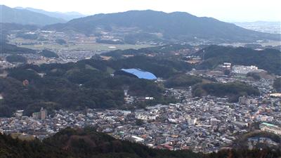 緑に囲まれた九州国立博物館。太宰府天満宮に隣接　提供：福岡市