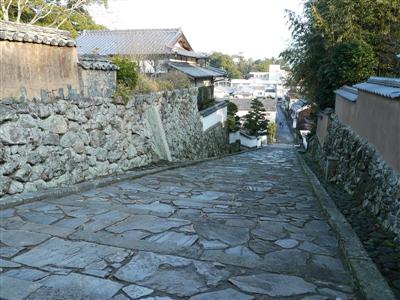 坂道の多い城下町としても知られる杵築