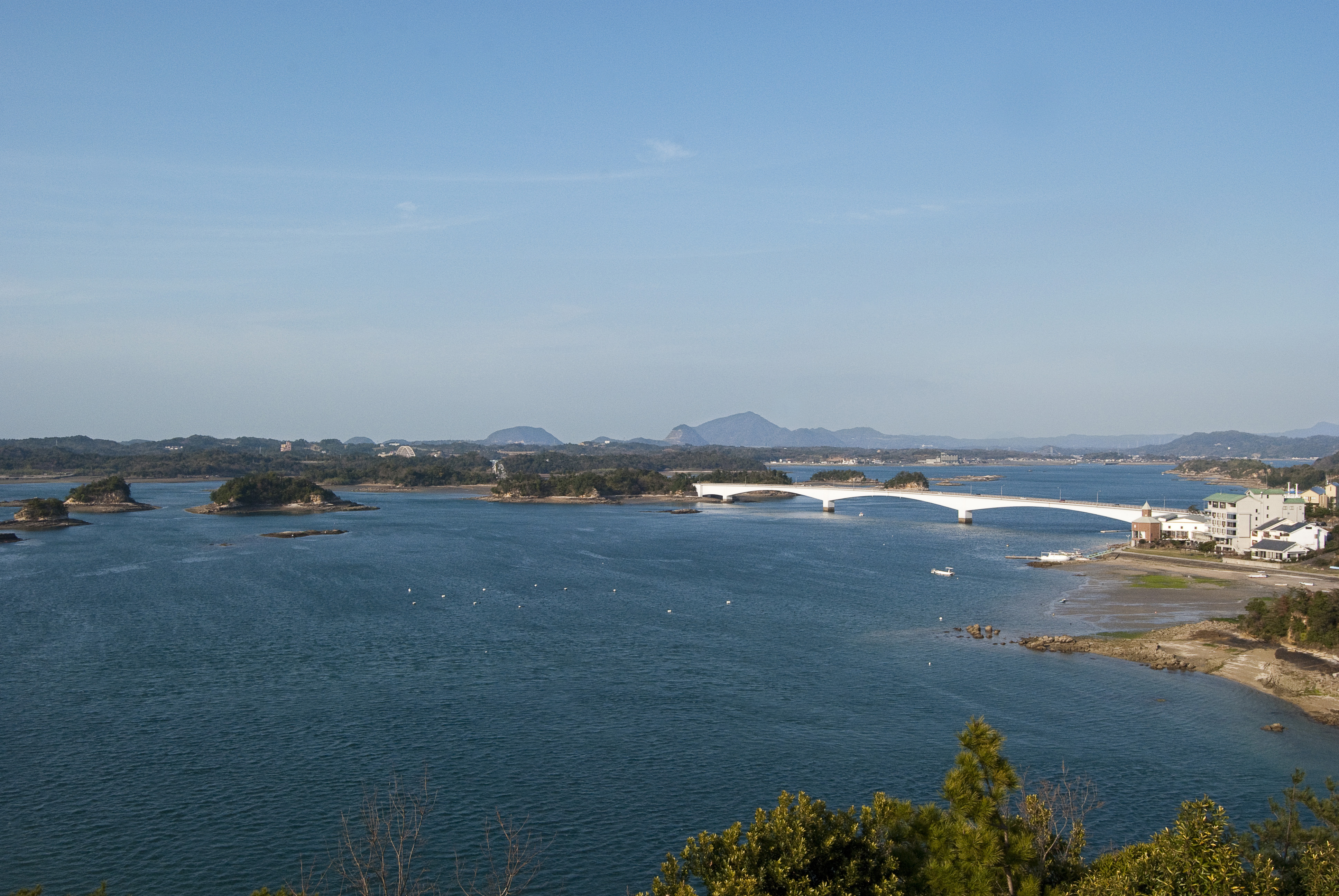 美しい天草の島々を結ぶ天草五橋 美しい天草の島々を結ぶ天草五橋