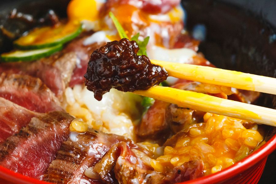 芳醇なコクとうま味がプラスされ一層おいしく 芳醇なコクとうま味がプラスされ一層おいしく