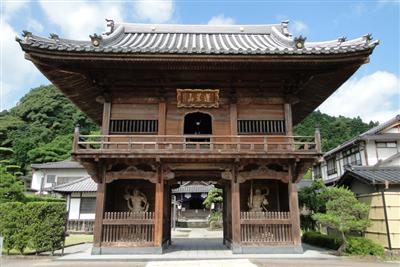 非業の死を遂げた女性の幽霊が出たとされる「永国寺」